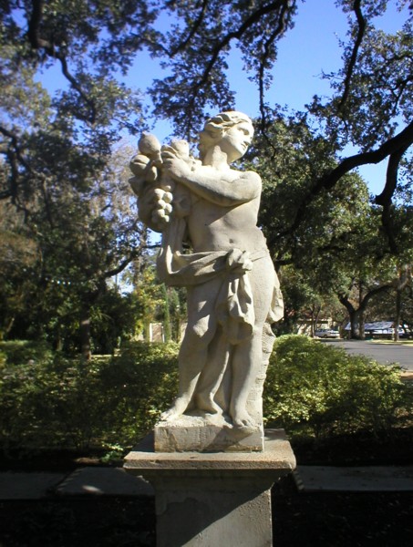 side yard sculpture (3).JPG